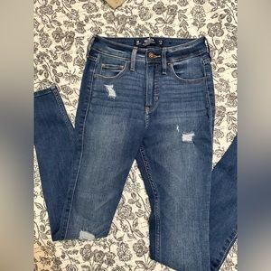 Hollister High-Rise Super Skinny W24 L28 Jeans